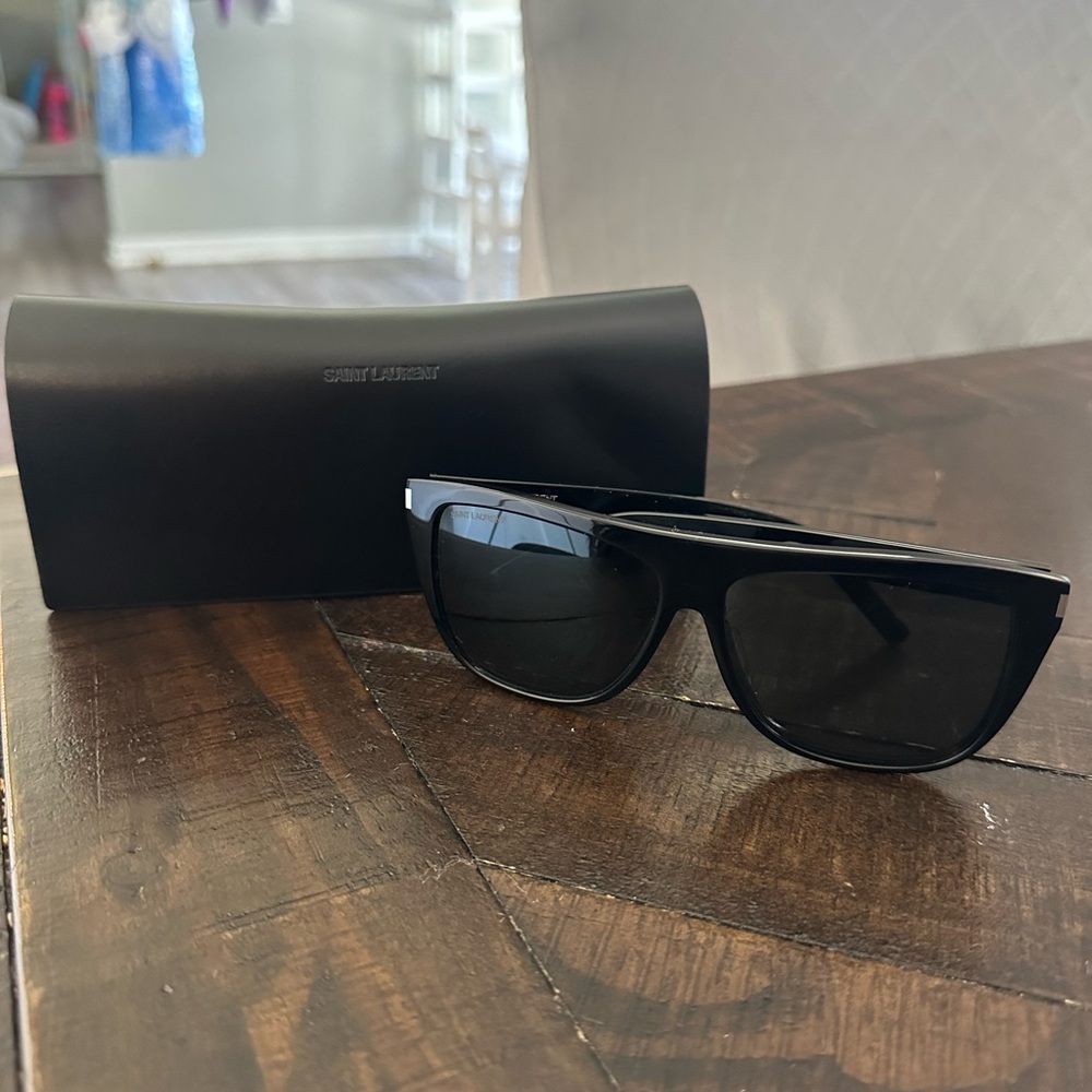 Saint Laurent like new